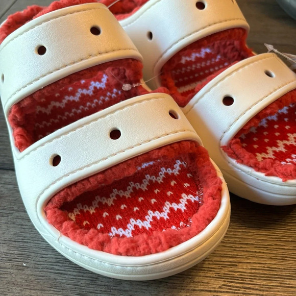 CROCS Men’s sizes Cozy Fuzzy Sandals NWT - Picture 5 of 9